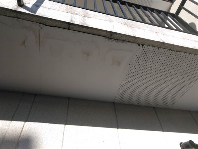 既存のベランダ下です