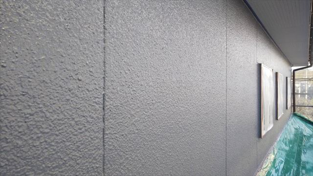 外壁の中塗り完了です