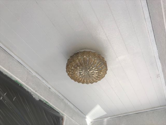 小牧市本庄で、外壁の上塗り缶に防カビ投入で塗装が完了しました