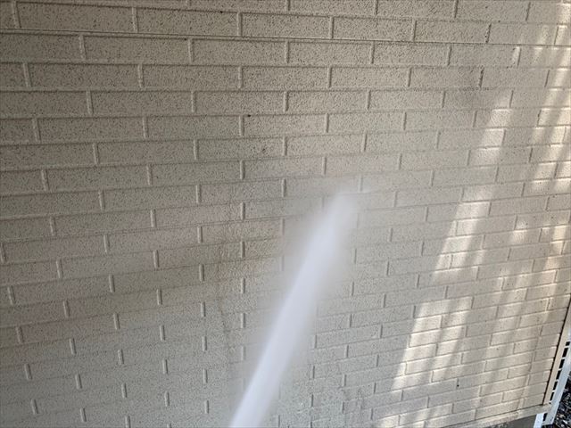 外壁の洗浄です