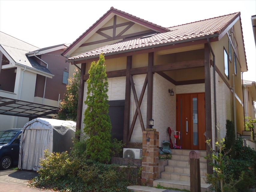 春日井市神領町にて、新しい外壁塗装現場がスタートしました。