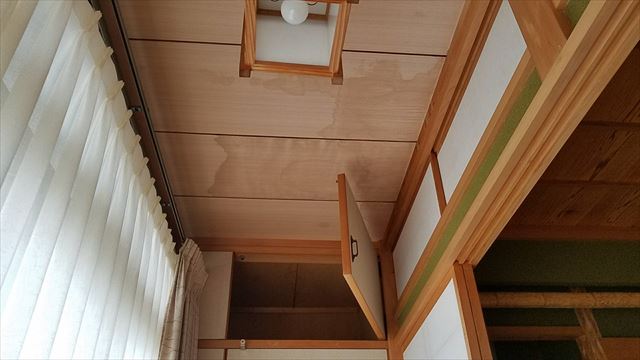 春日井市外之原にて雨漏りの現地調査を実施しました