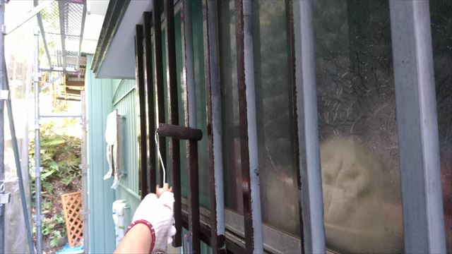 トタン屋根の中塗り完了