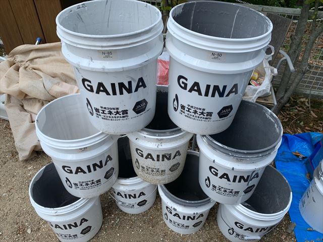 使用後の塗料缶です
