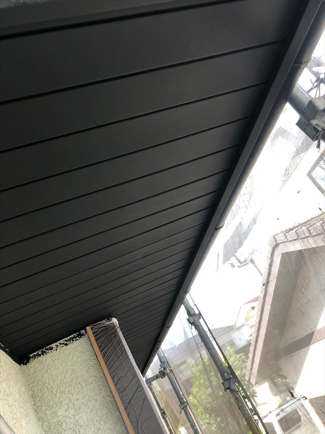 軒天の塗装、完了です