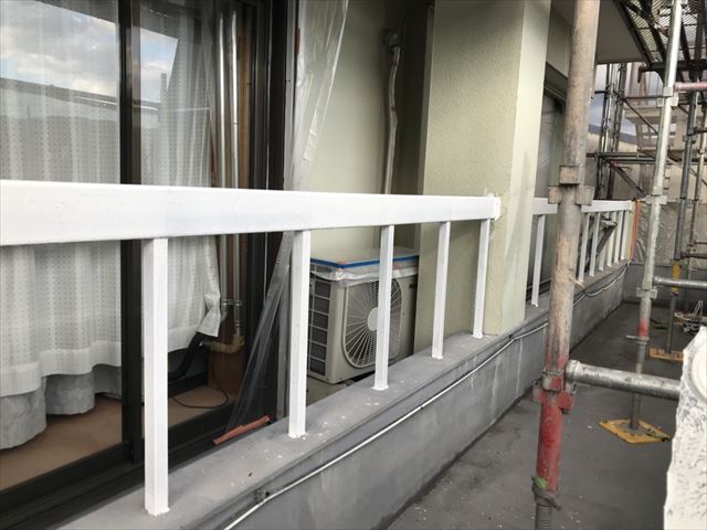 春日井市、手すりの塗装