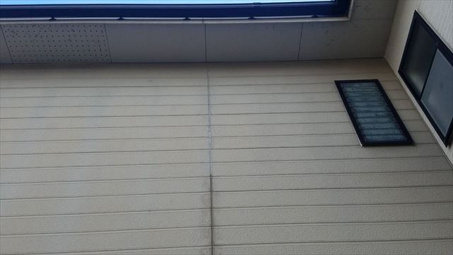 シーリングの亀裂