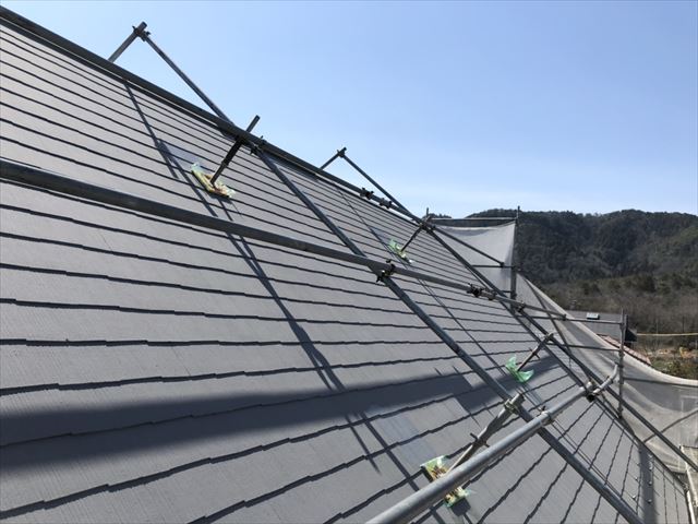 屋根の上塗り、完了です