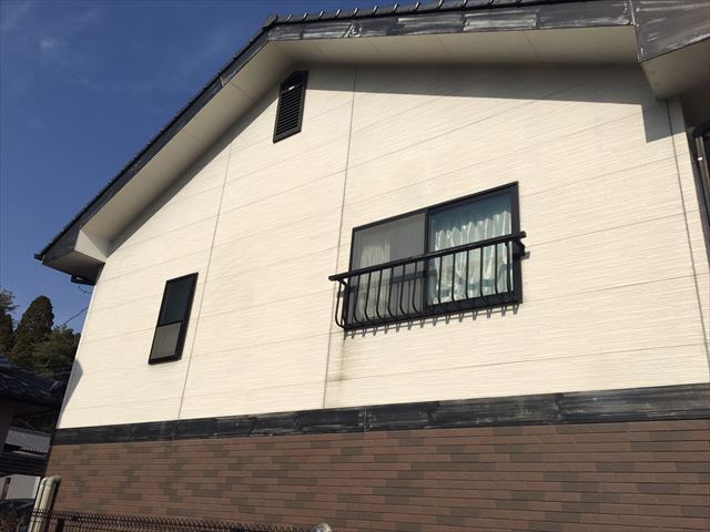 外壁の色褪せ