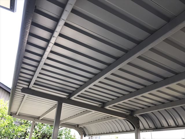 駐輪場の屋根