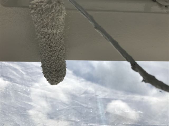 破風板の塗装です