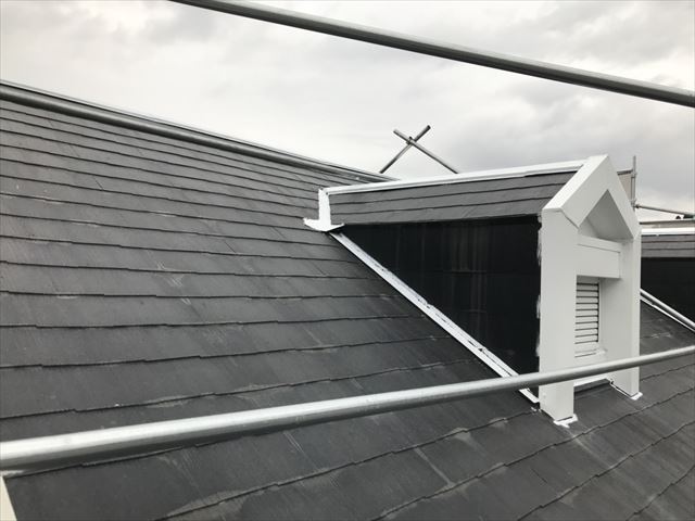 板金の下塗り塗装です
