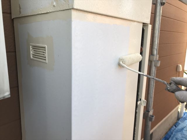 物置の塗装です