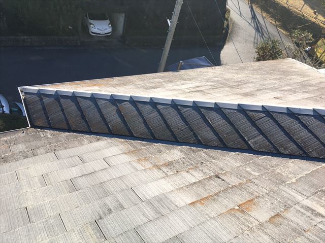 既存の屋根の色褪せ