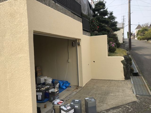 車庫の塗装、完了です