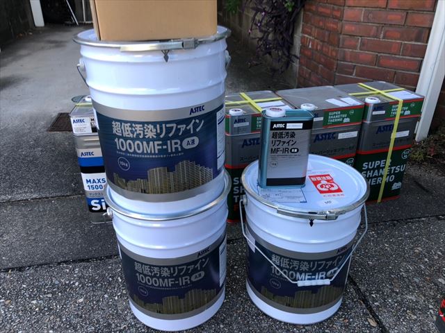 春日井市押沢台で、外壁の中塗り・上塗り塗装を行いました。
