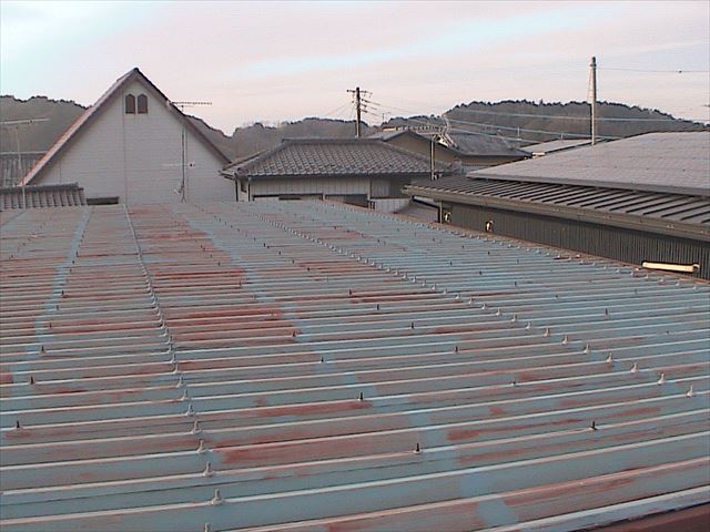 行方市の折版屋根の現場調査にお伺いしました。