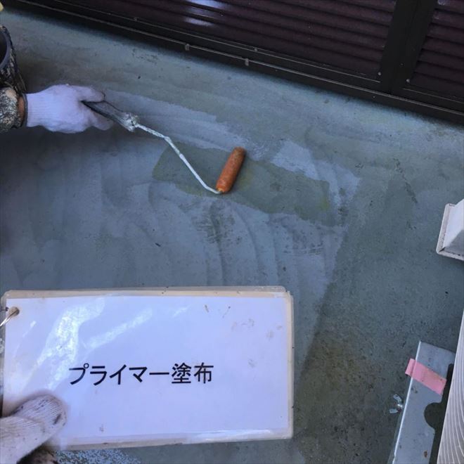 神栖市で塗り替え。ベランダの防水塗装と雨樋の塗装をおこないました