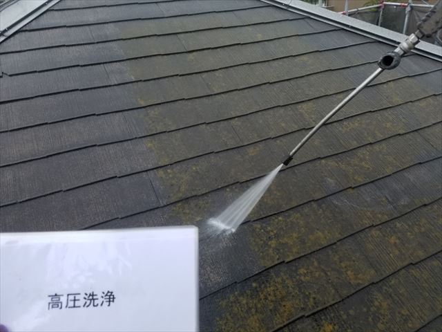 石岡市での塗装工事、高圧洗浄とコーキング撤去作業のご紹介です