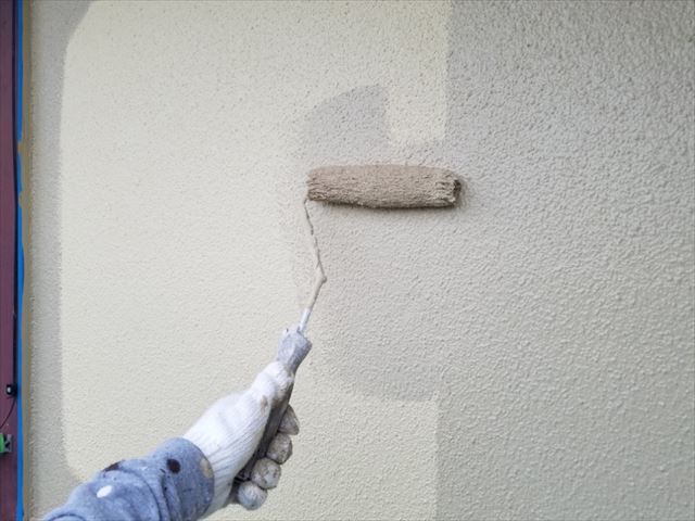 石岡市、モルタル外壁の上塗り・軒天や破風板など材質が木材の塗装をするときの注意点！