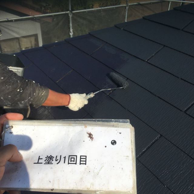 かすみがうら市で、屋根の塗装とコーキング下処理を行いました