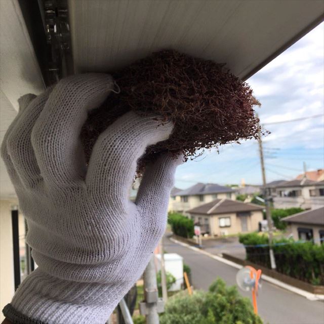 土浦市ダイワハウス施工築13年の家、付帯部：雨樋の塗装手順をご紹介します