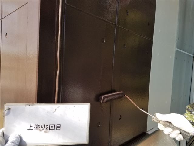 土浦市でテナントビルの外壁を塗り替え塗装！一部色を変えて施工します