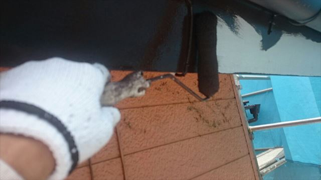 稲敷郡阿見町の外壁塗装現場で破風板塗装。破風板ってどこ？破風板の役割とは？