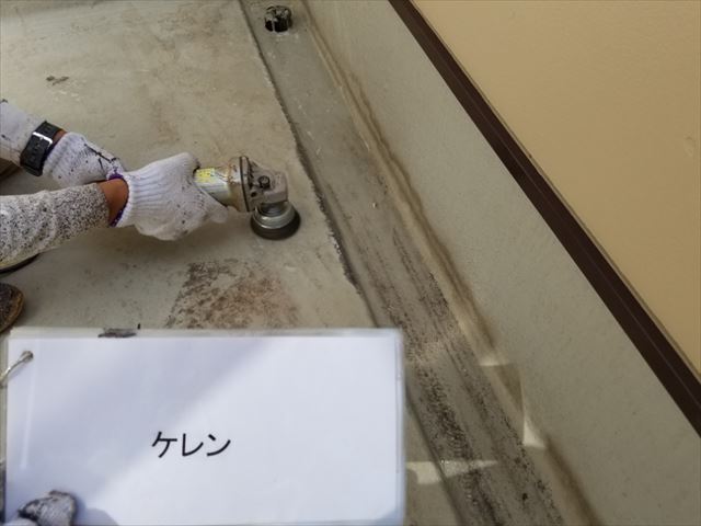 石岡市で、屋根・外壁塗装他工事に伴うベランダ床塗装を行いました