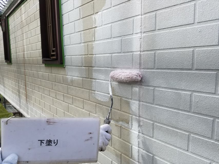 つくば市、外壁に浮きの症状がある築21年の家。汚れにくい塗料で苔や藻からサヨナラ！