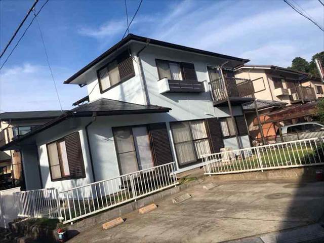 土浦市｜築35年、傷みの激しいモルタル外壁とスレート屋根の塗装を行いました！