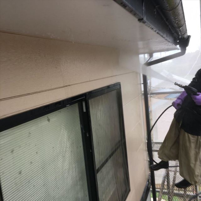 石岡市で外壁コーキング工事を行いました