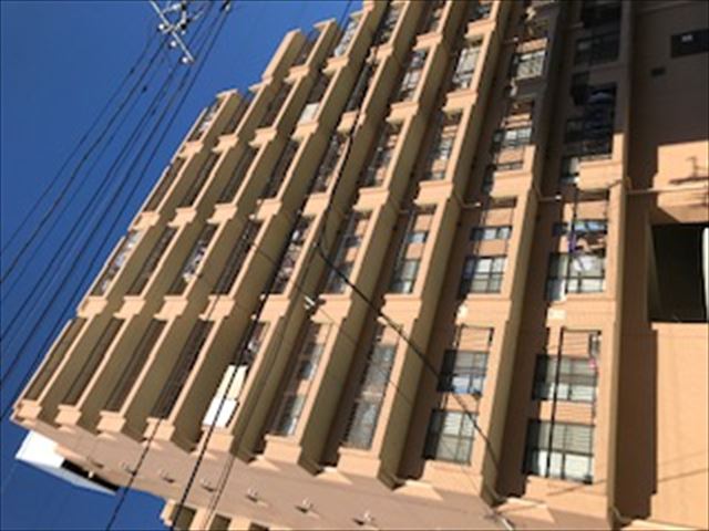 大規模修繕工事を行ったマンションの半年検査に伺いました。