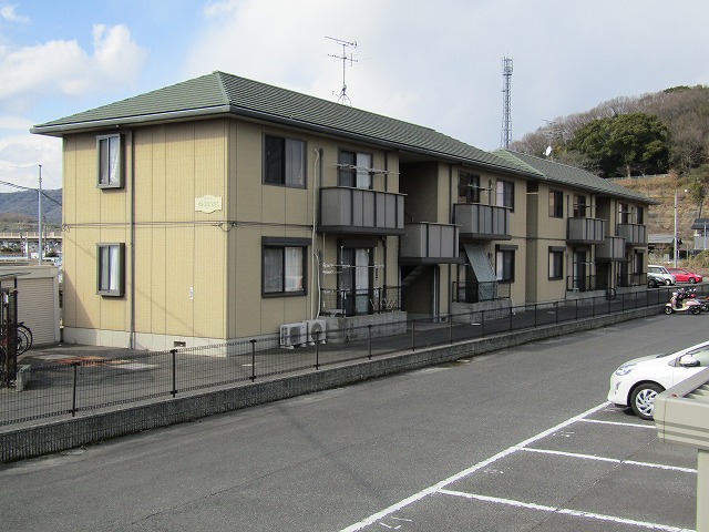 岡山市東区穴甘　2LDKファミリー向けアパート　外壁塗装