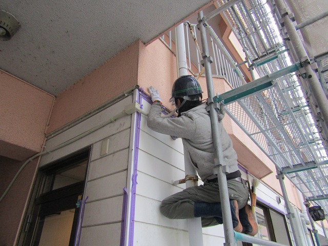 シーリングの撤去作業