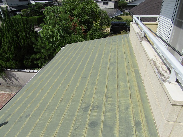 カラー鋼板屋根