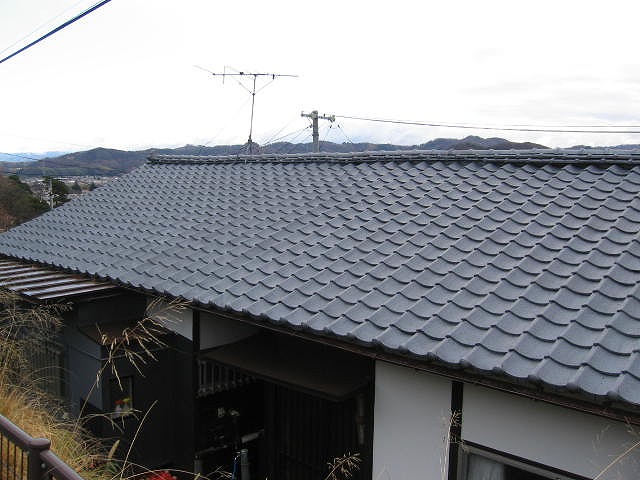 福島市にお住まいのお客様のご自宅セメント瓦屋根塗装が完了しました