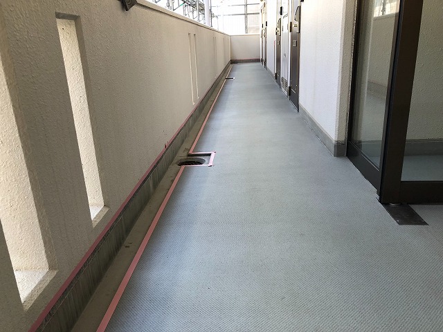 通路ウレタン塗膜防水養生