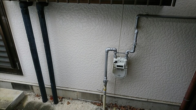 福島市笹木野　水道管の凍結防止ヒーター線を取付しました