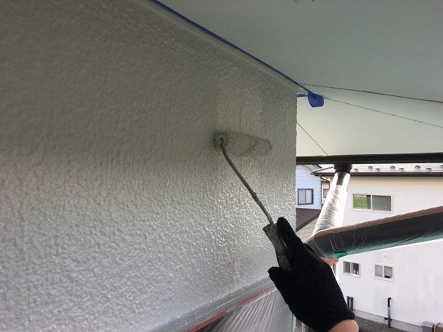 上塗り一回目