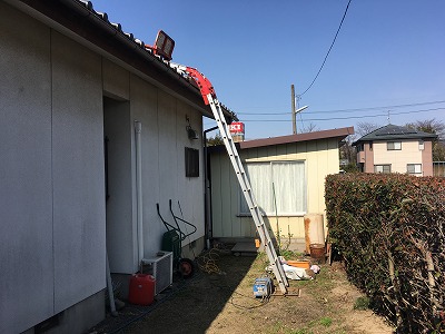 福島市のお客様で瓦屋根の崩れた大棟修繕工事です。