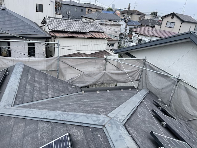 越谷市屋根工事 棟板金交換