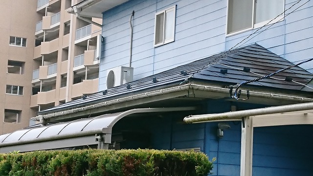 横葺き金属屋根の劣化