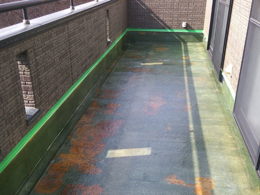 沼津市 ベランダ防水工事 FRP防水の下地処理からガラスマット施工まで徹底解説！