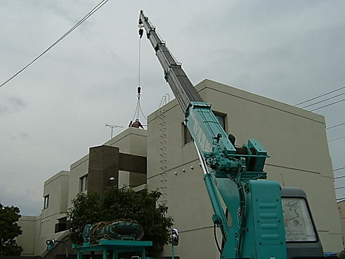 沼津マンション屋上防水クレーン