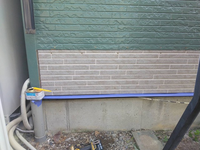 上伊那郡飯島町で外壁サイディングの部分張り替え、塗膜剥がれや破損を解消で違和感なし