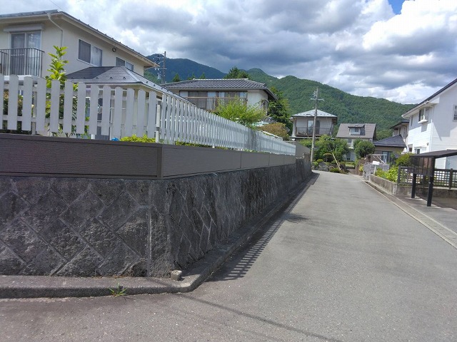 上伊那郡宮田村：ブロック塀リフォームでフェンスを復旧