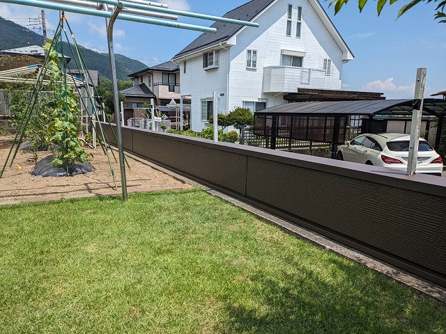 上伊那郡宮田村：ブロック塀にカバー工法でガルバリウム鋼板の金属サイディングを設置