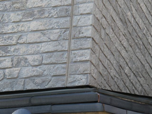 高森町F邸_ベランダ外壁のようす