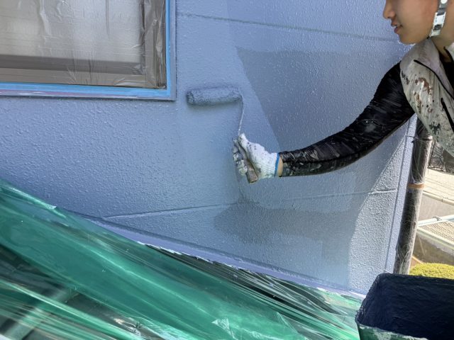 高森町N邸_外壁上塗り